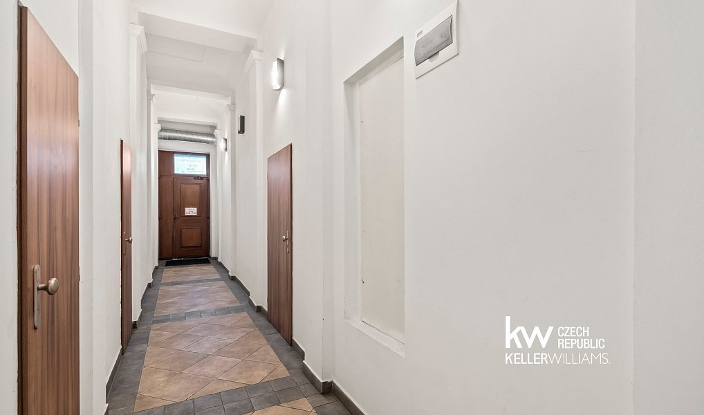 Prodej bytu 2+1 72 m², Praha – náhled fotky 11