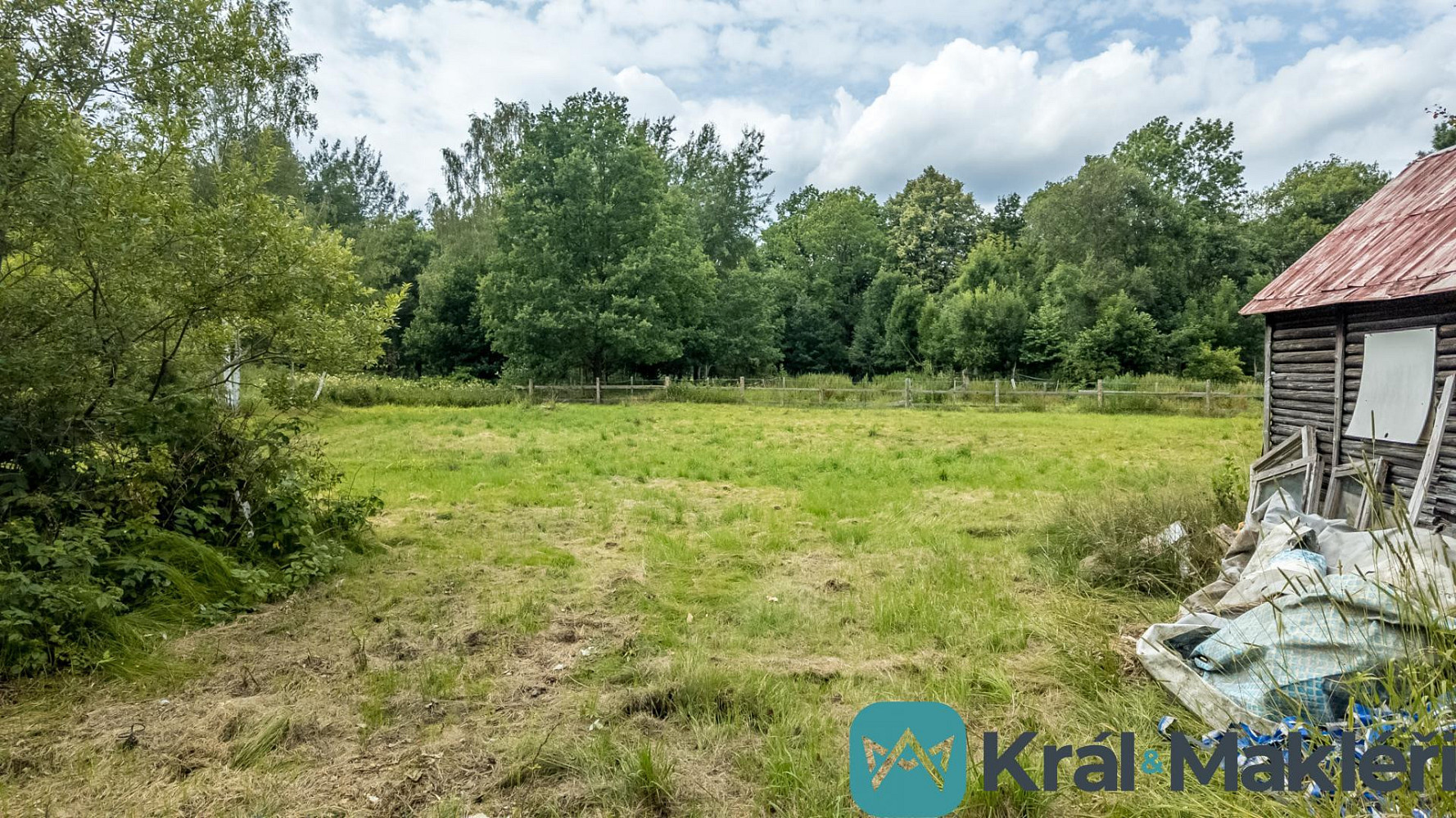 Prodej stavebního pozemku 1 909 m² – fotografie 3