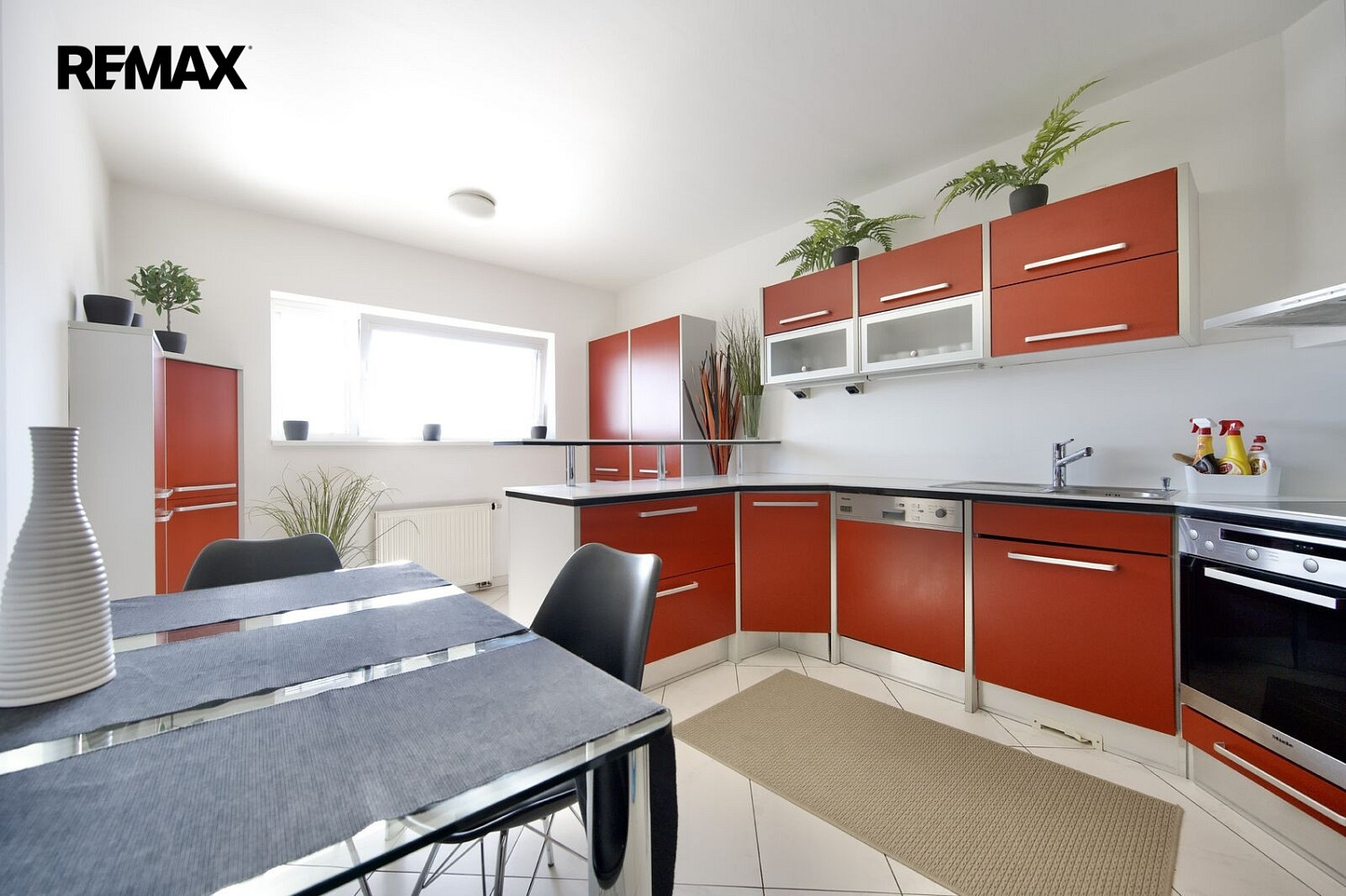 Pronájem bytu 3+1 90 m² – fotografie 2