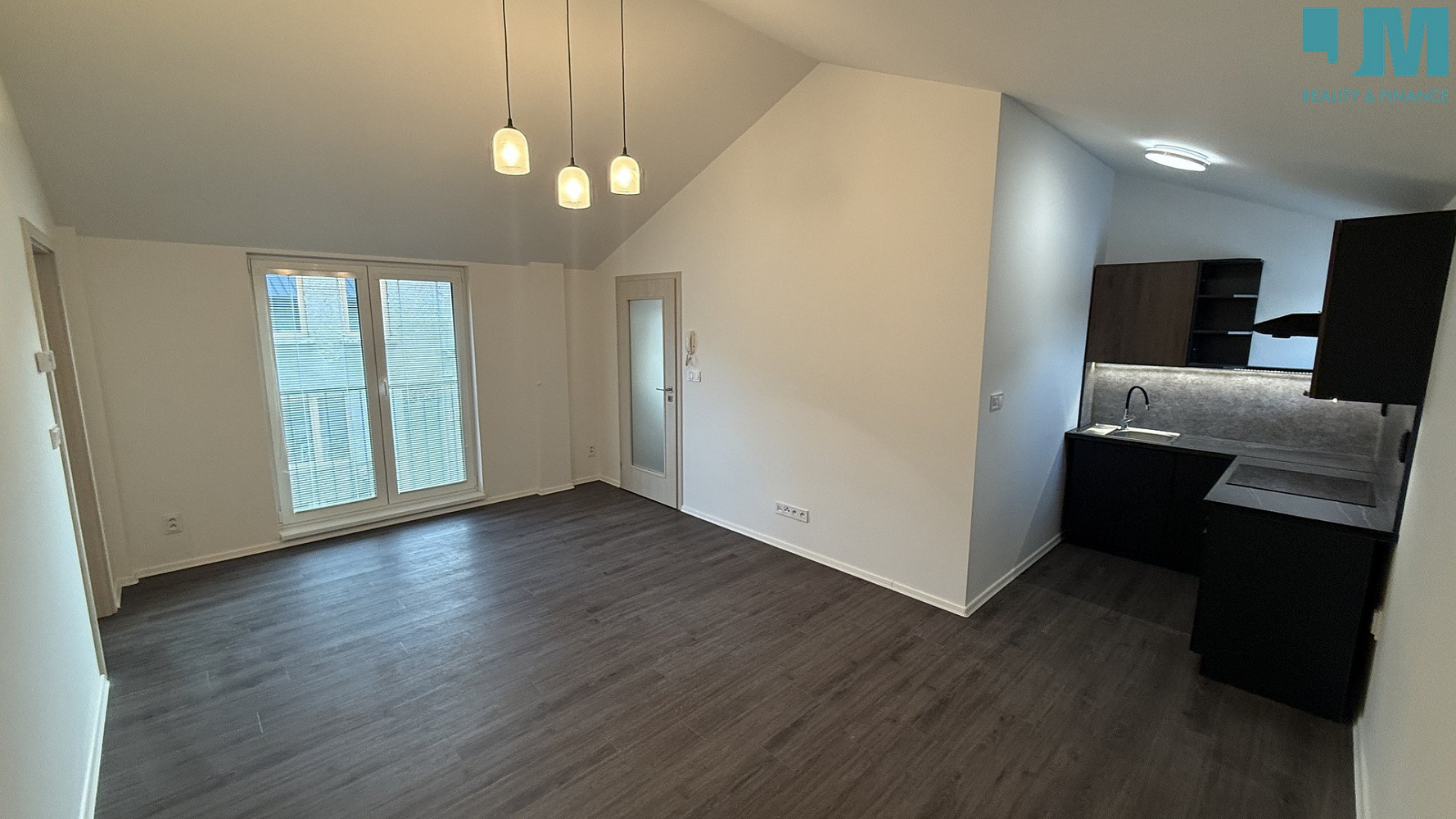 Pronájem bytu 2+kk 46 m² – fotografie 4