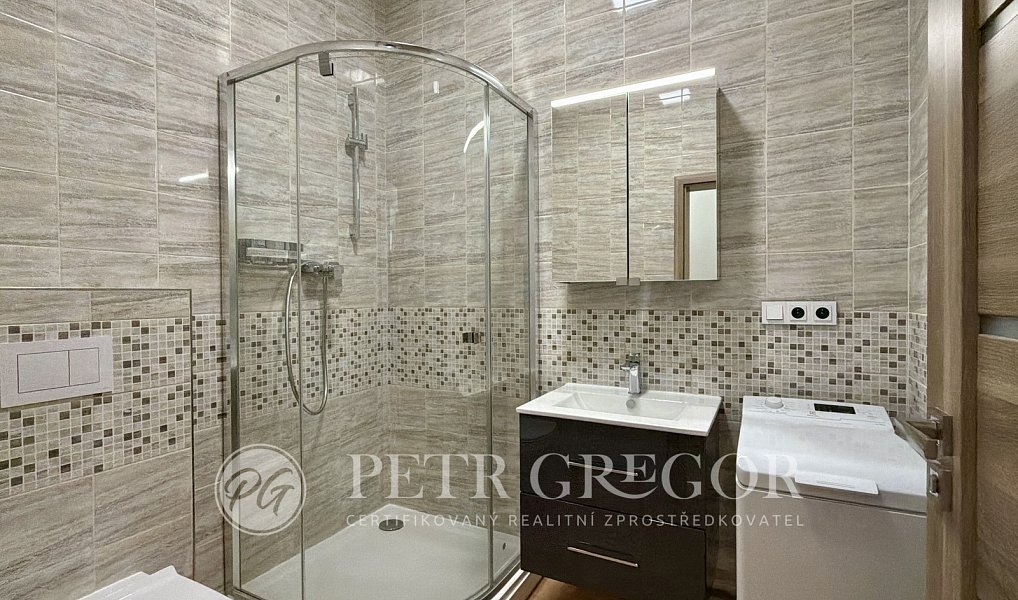 Pronájem bytu 1+kk 35 m², Poděbrady – náhled fotky 3