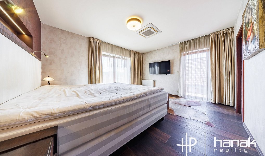 Prodej domu 262 m² s pozemkem 963 m², Olomouc – náhled fotky 22