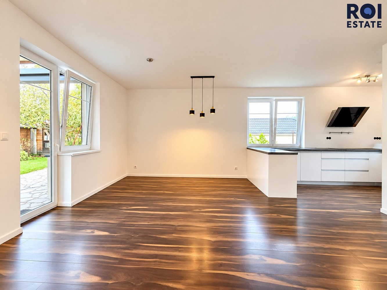 Pronájem domu 105 m² s pozemkem 400 m² – fotografie 3