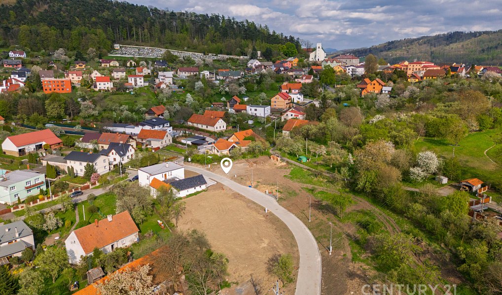 Prodej stavebního pozemku 1 100 m², Starý Jičín – náhled fotky 3
