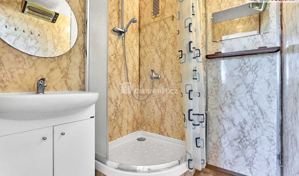 Prodej bytu 2+1 65 m², Karlovy Vary – náhled fotky 12