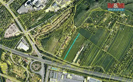 Prodej pole 1 652 m², Brno