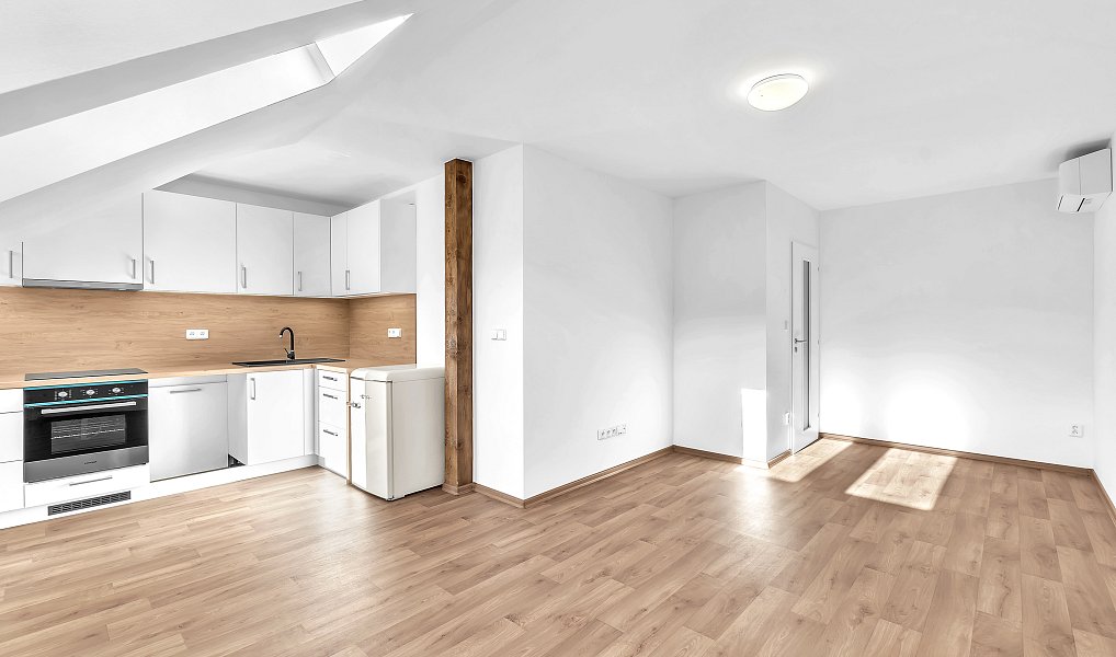 Pronájem bytu 2+kk 44 m², Vamberk – náhled fotky 3