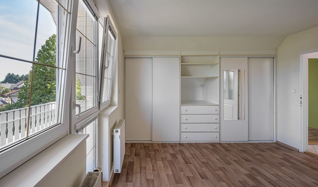 Prodej domu 295 m² s pozemkem 1 173 m², Praha – náhled fotky 8