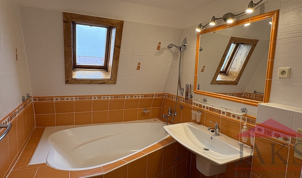 Pronájem domu 90 m² s pozemkem 161 m², Hartmanice – náhled fotky 23