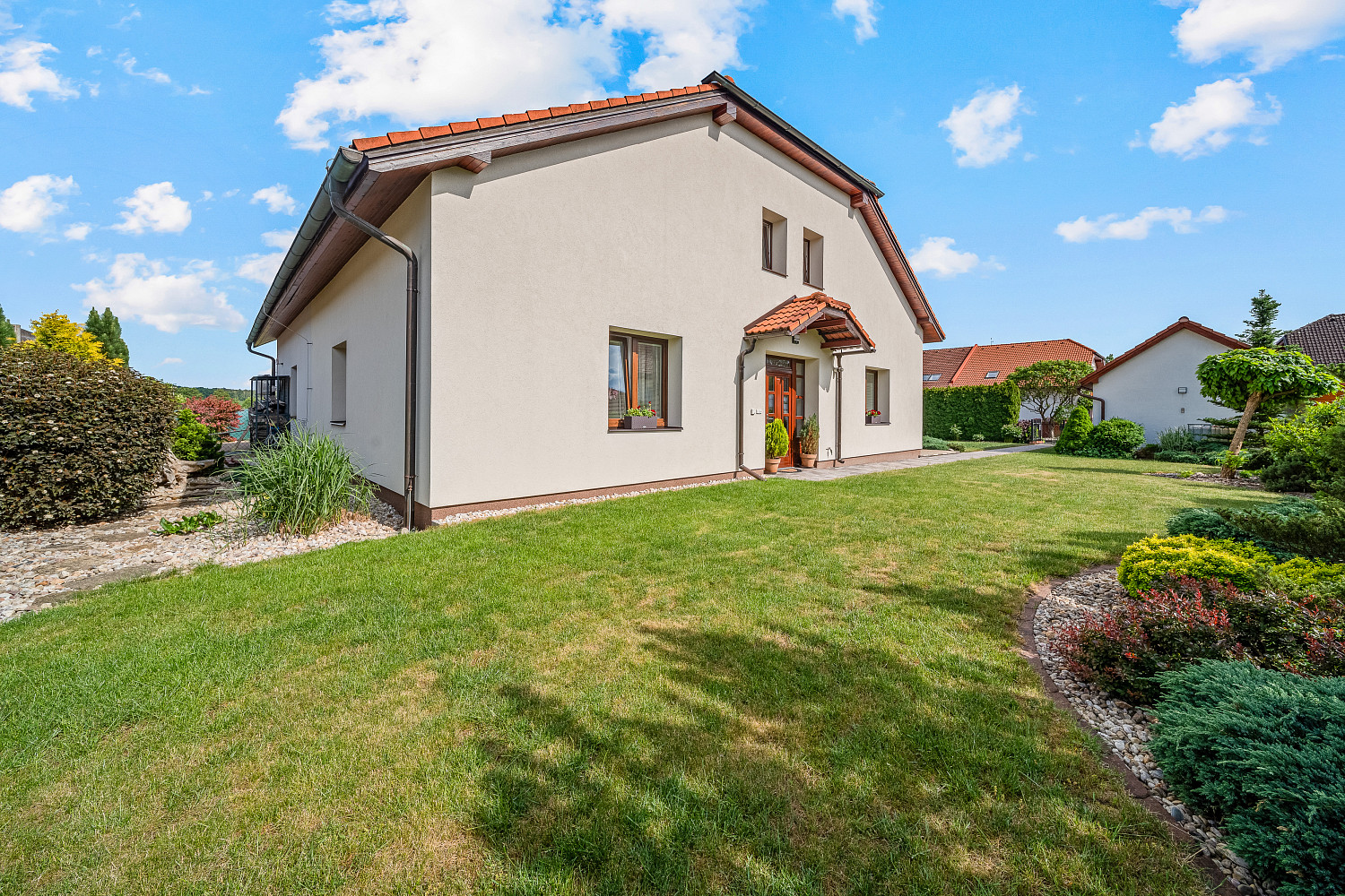 Prodej domu 184 m² s pozemkem 612 m²