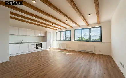 Pronájem bytu 4+kk 130 m²