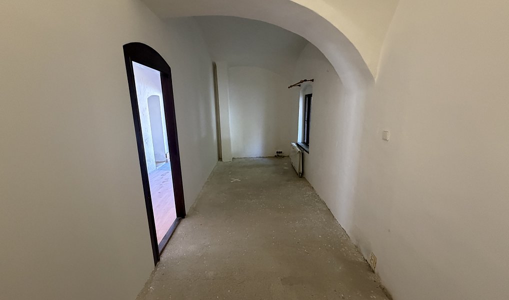 Prodej ubytovacího objektu 595 m², Bouzov – náhled fotky 16