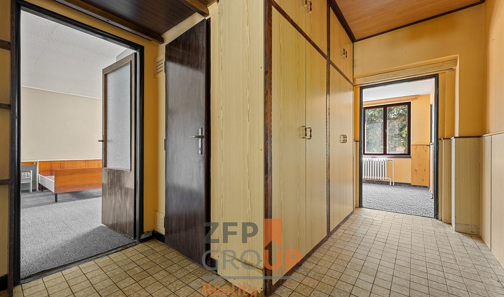 Prodej domu 300 m² s pozemkem 1 027 m², Nový Knín – náhled fotky 12