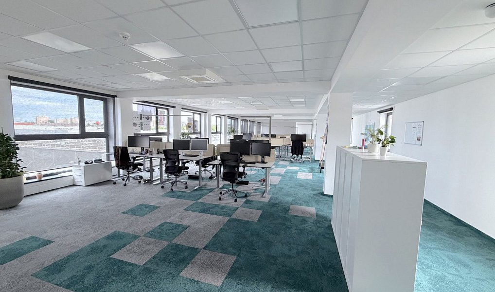 Pronájem kanceláře 639 m², Plzeň – náhled fotky 9