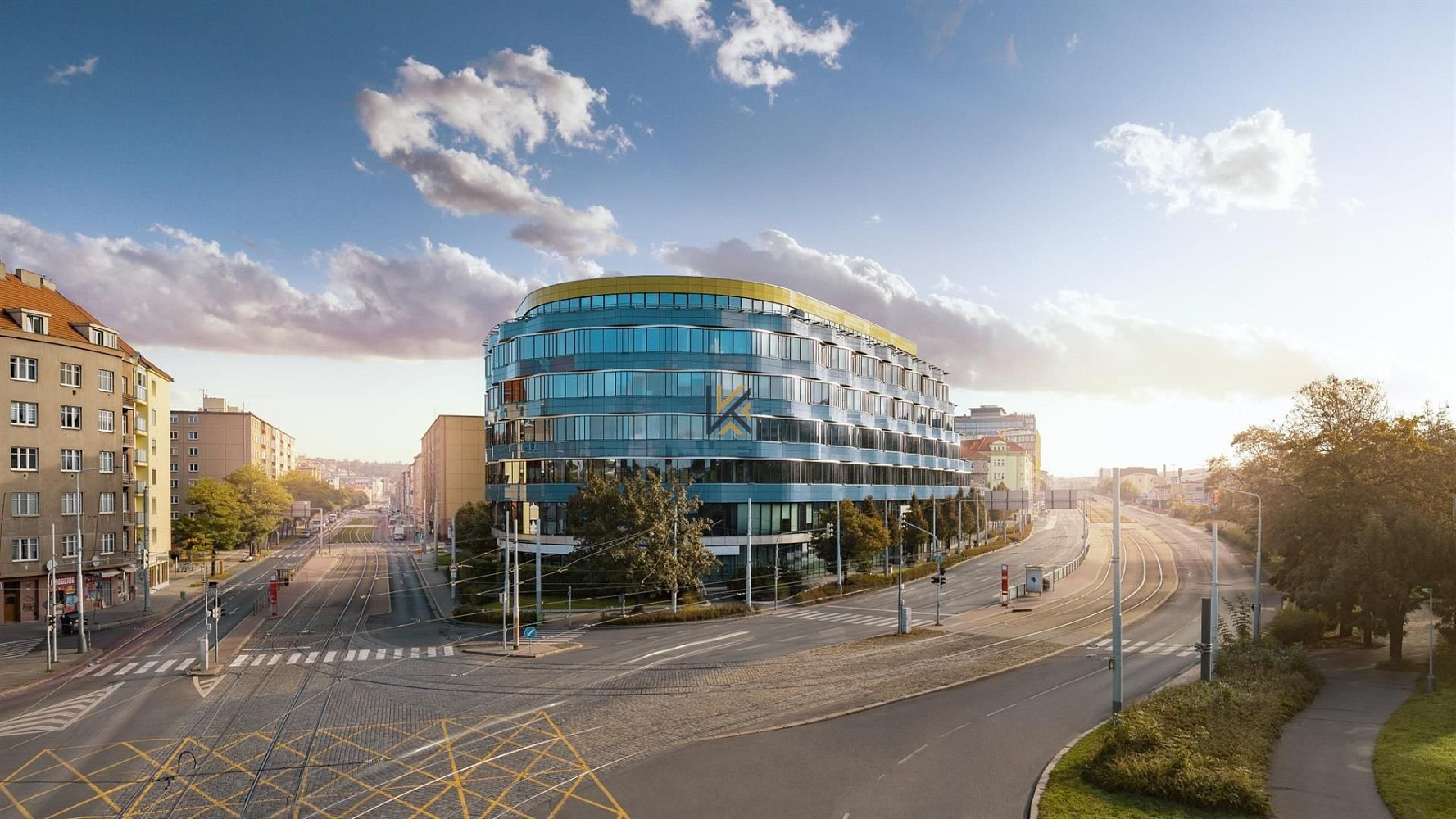 Pronájem kanceláře 708 m²