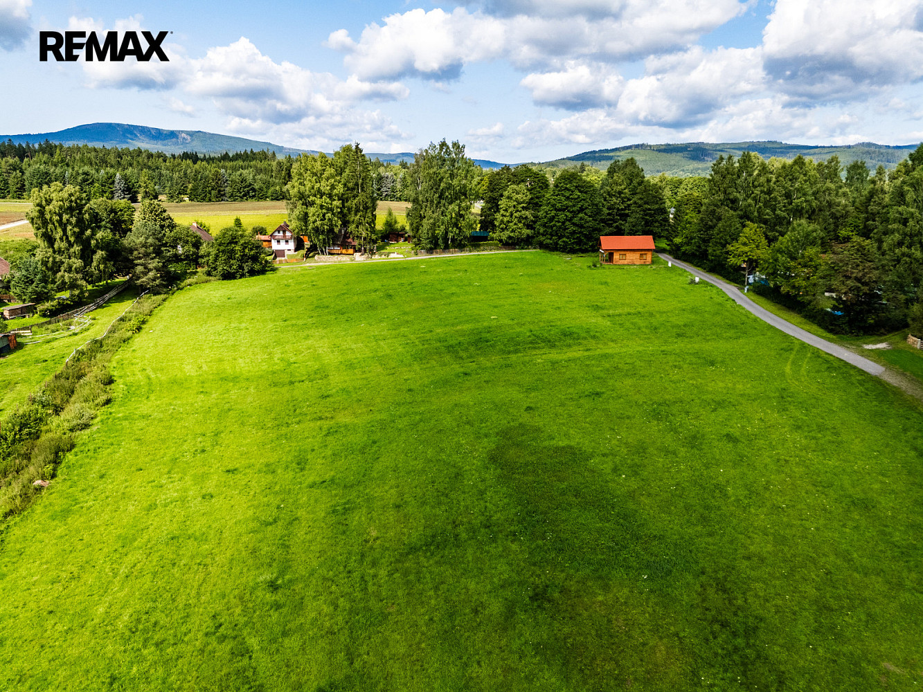 Prodej pozemku 9 752 m² – pohled 5