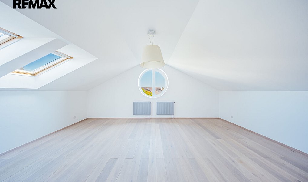 Prodej bytu 3+1 134 m², Dolní Břežany – náhled fotky 3