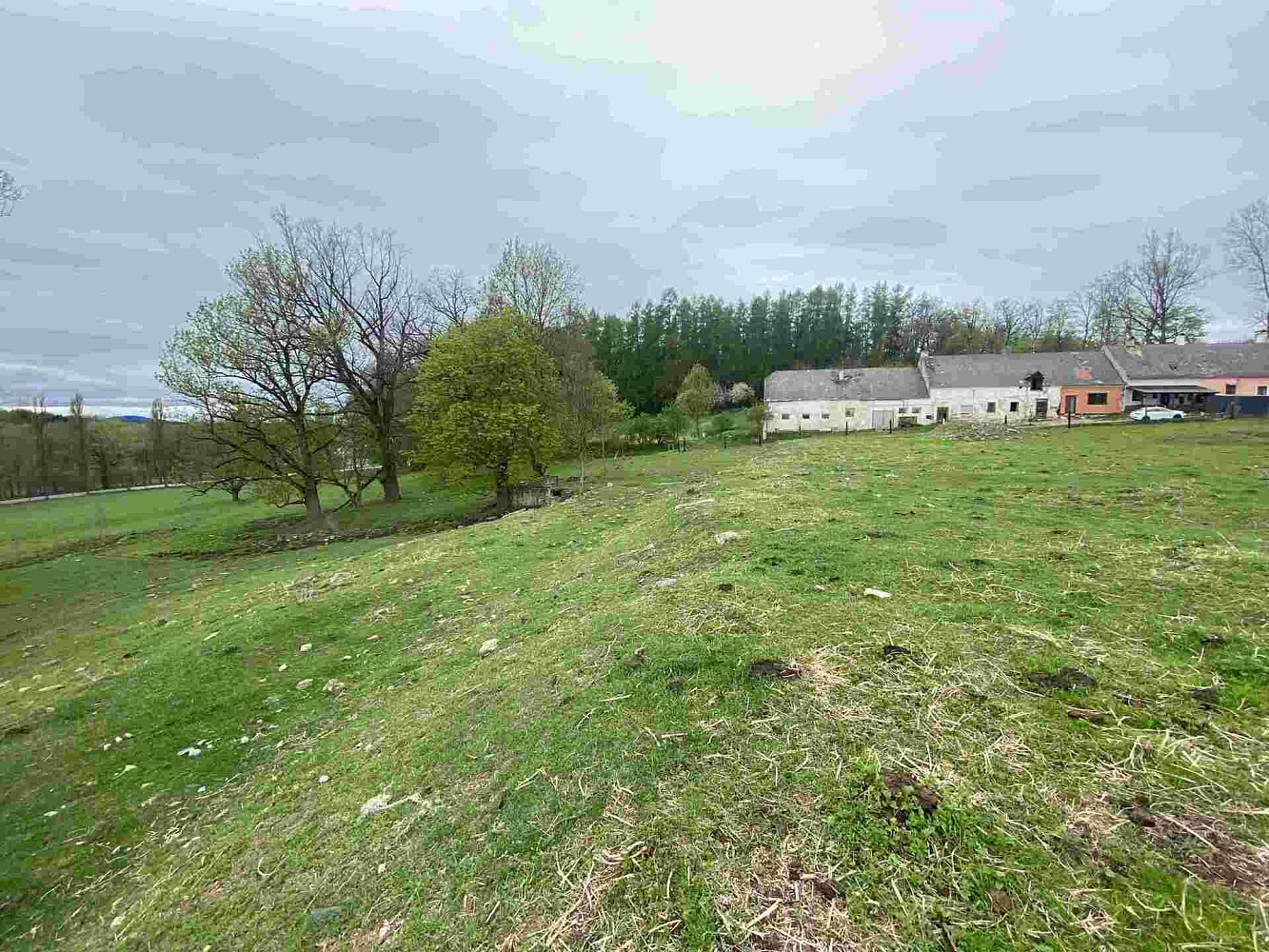 Prodej stavebního pozemku 1 212 m² – fotografie 2