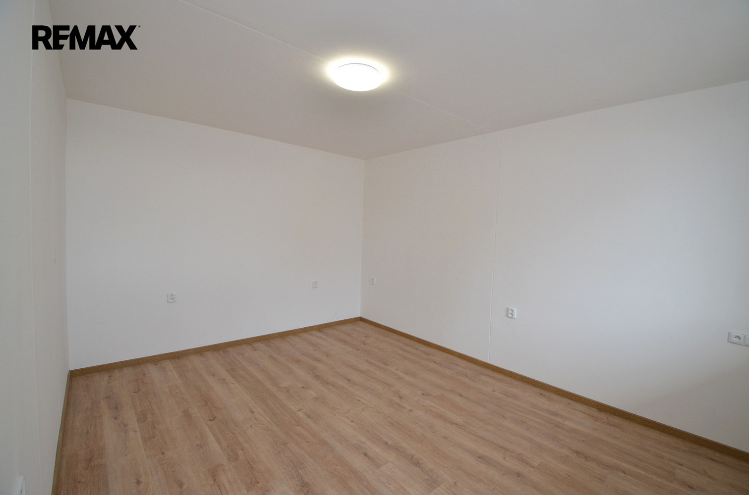 Pronájem bytu 1+1 38 m² – pohled 6