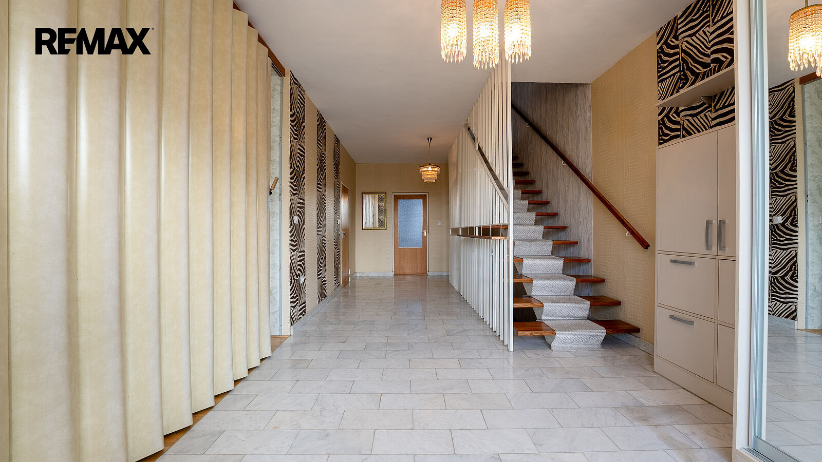 Prodej domu 284 m² s pozemkem 514 m² – fotografie 5