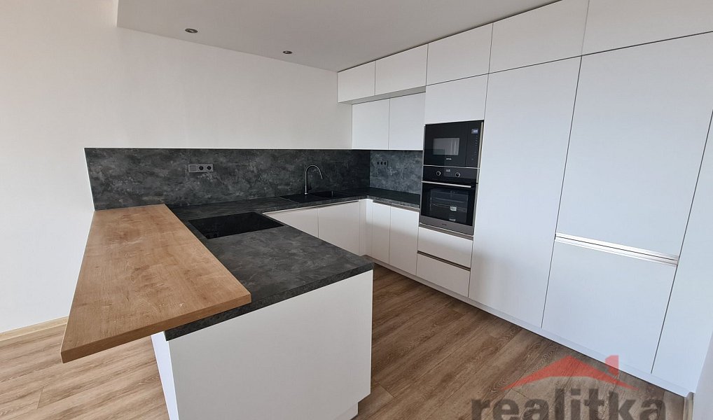 Pronájem bytu 2+kk 48 m², Opava – fotka 1 z 13