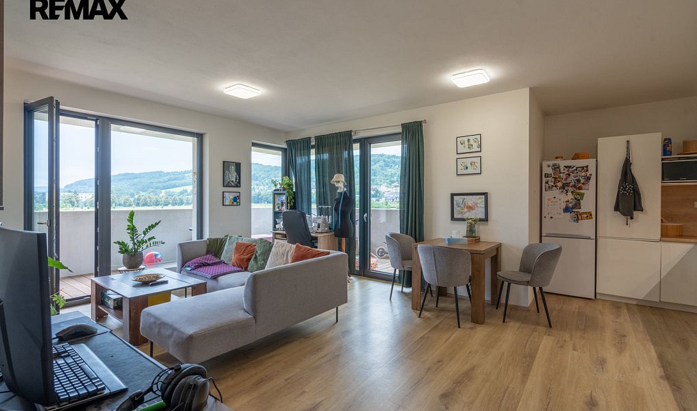 Pronájem bytu 3+kk 109 m², Zlín – náhled fotky 6