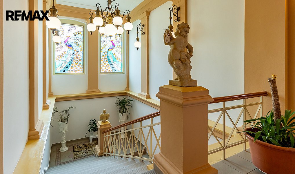 Prodej domu 543 m² s pozemkem 2 151 m², Kamenický Šenov – náhled fotky 4