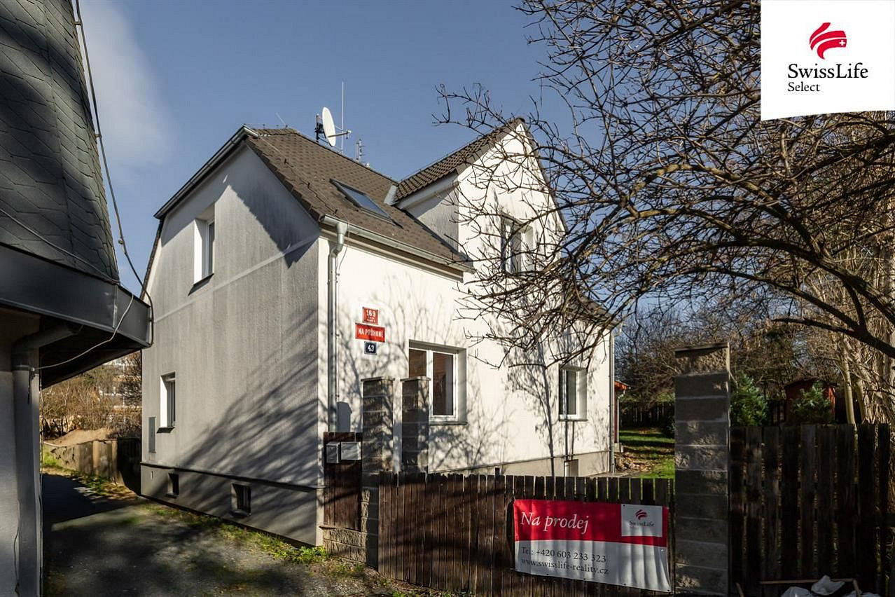 Prodej domu 196 m² s pozemkem 462 m², Praha