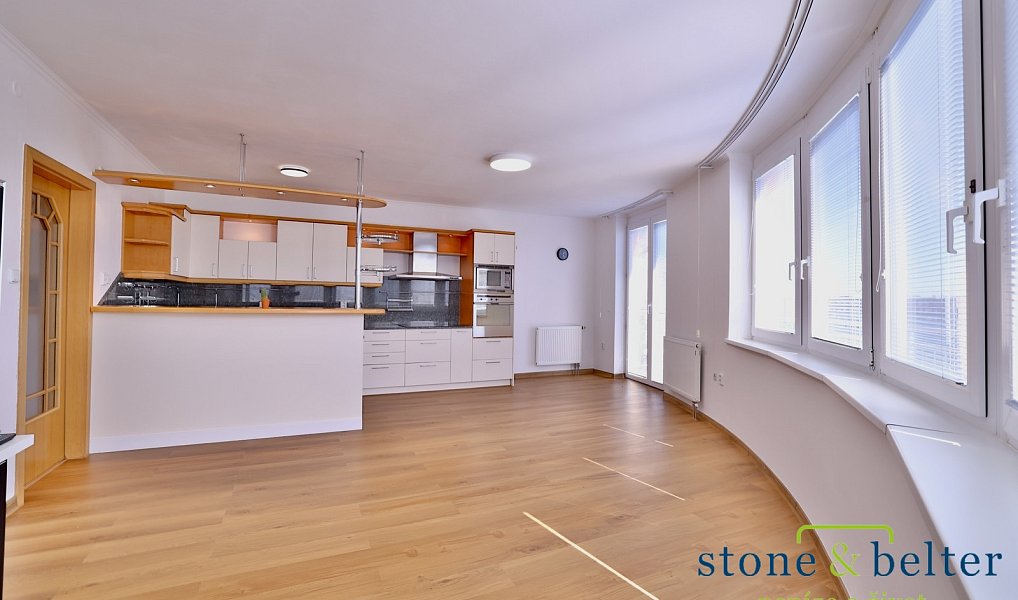 Pronájem bytu 5+kk 147 m², Praha – fotka 1 z 19