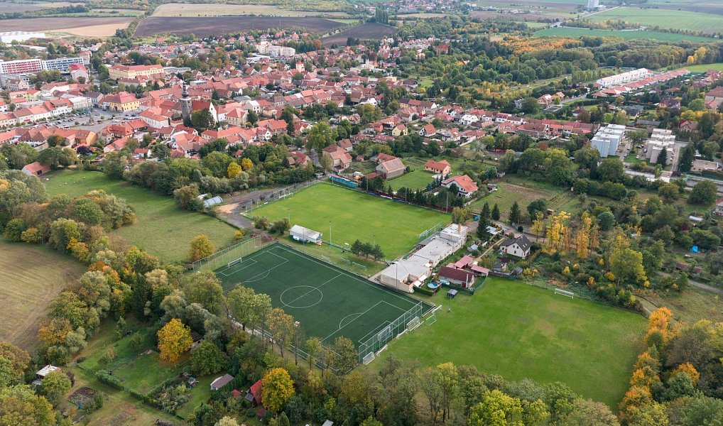 Prodej stavebního pozemku 12 678 m², Velvary – náhled fotky 9