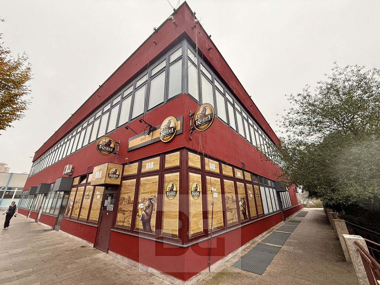 Pronájem obchodních prostor 150 m² – fotografie 4