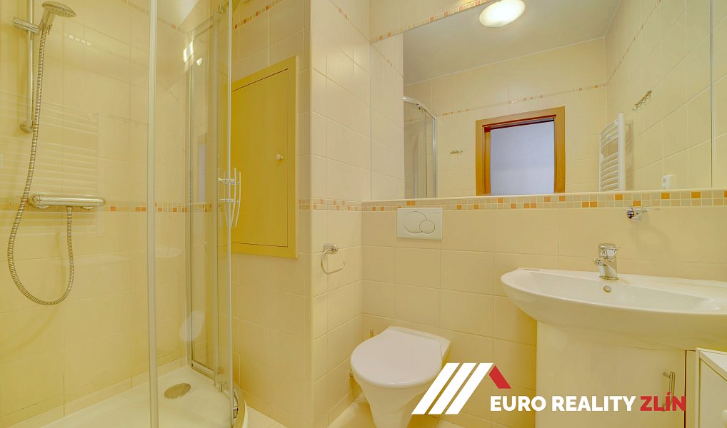 Pronájem bytu 2+1 66 m², Zlín – náhled fotky 12