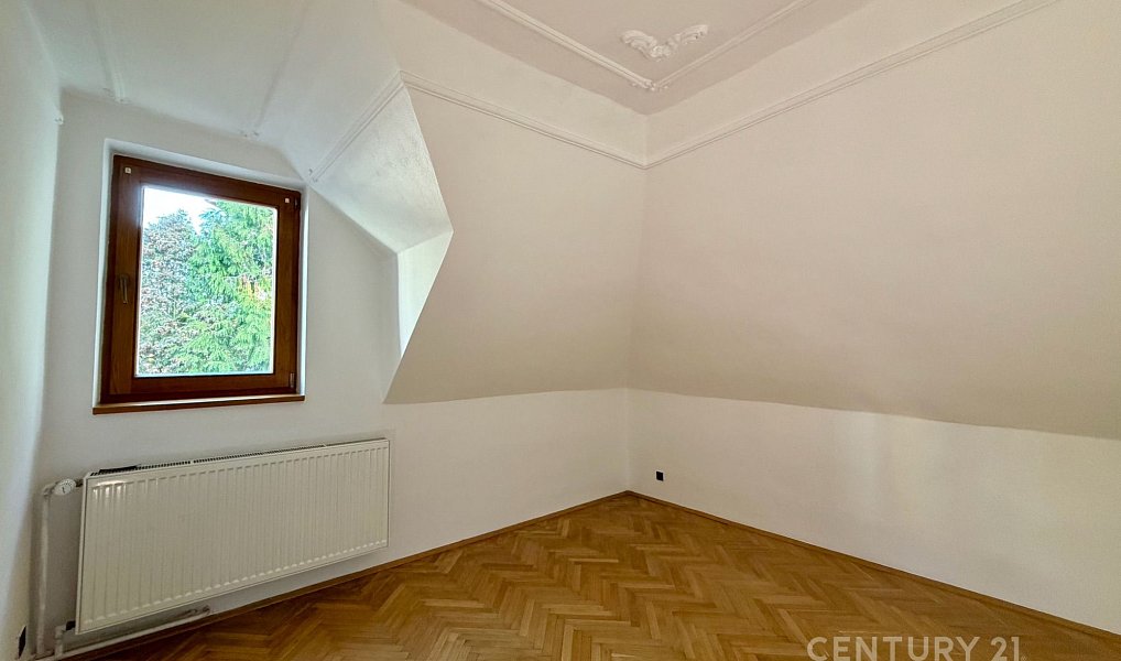 Pronájem domu 450 m² s pozemkem 1 452 m², Domažlice – náhled fotky 36