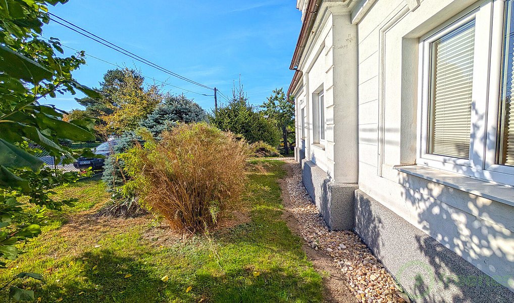 Prodej domu 216 m² s pozemkem 2 040 m², Dobřenice – náhled fotky 30
