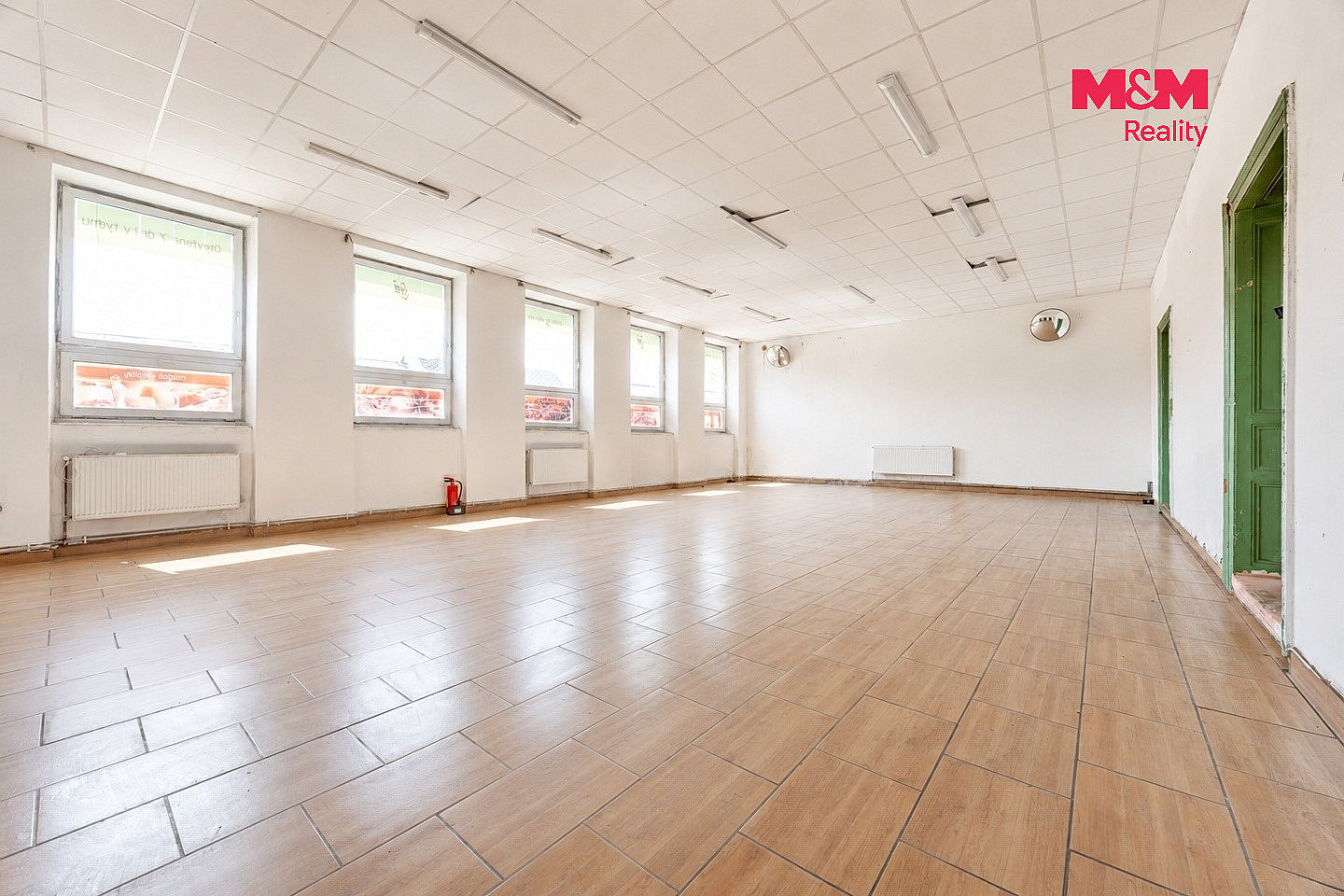 Prodej obchodních prostor 220 m² — photo 3