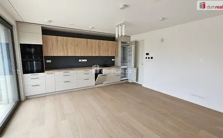 Pronájem bytu 2+kk 72 m²
