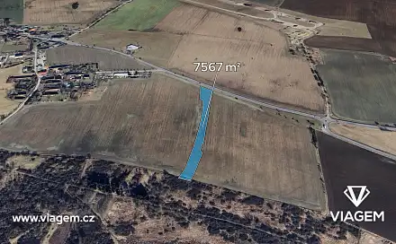 Prodej pole 2 522 m², Tábor