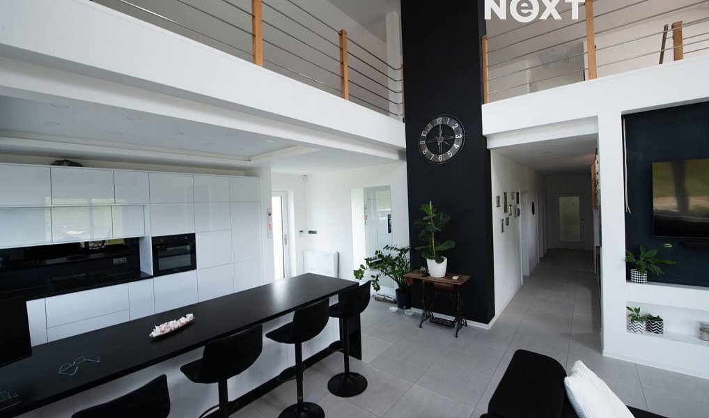 Prodej domu 263 m² s pozemkem 38 000 m², Jestřebí – náhled fotky 19