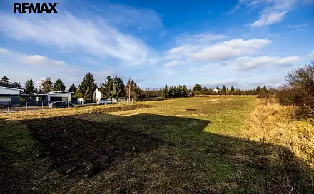 Prodej stavebního pozemku 3 362 m², Mělník