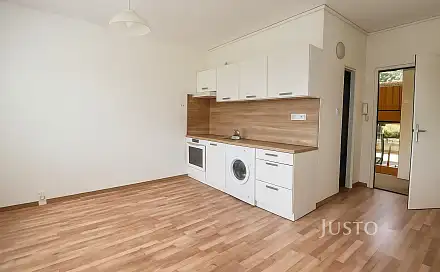 Pronájem bytu 1+1 36 m², Hluboká, Ústí nad Labem - Neštěmice