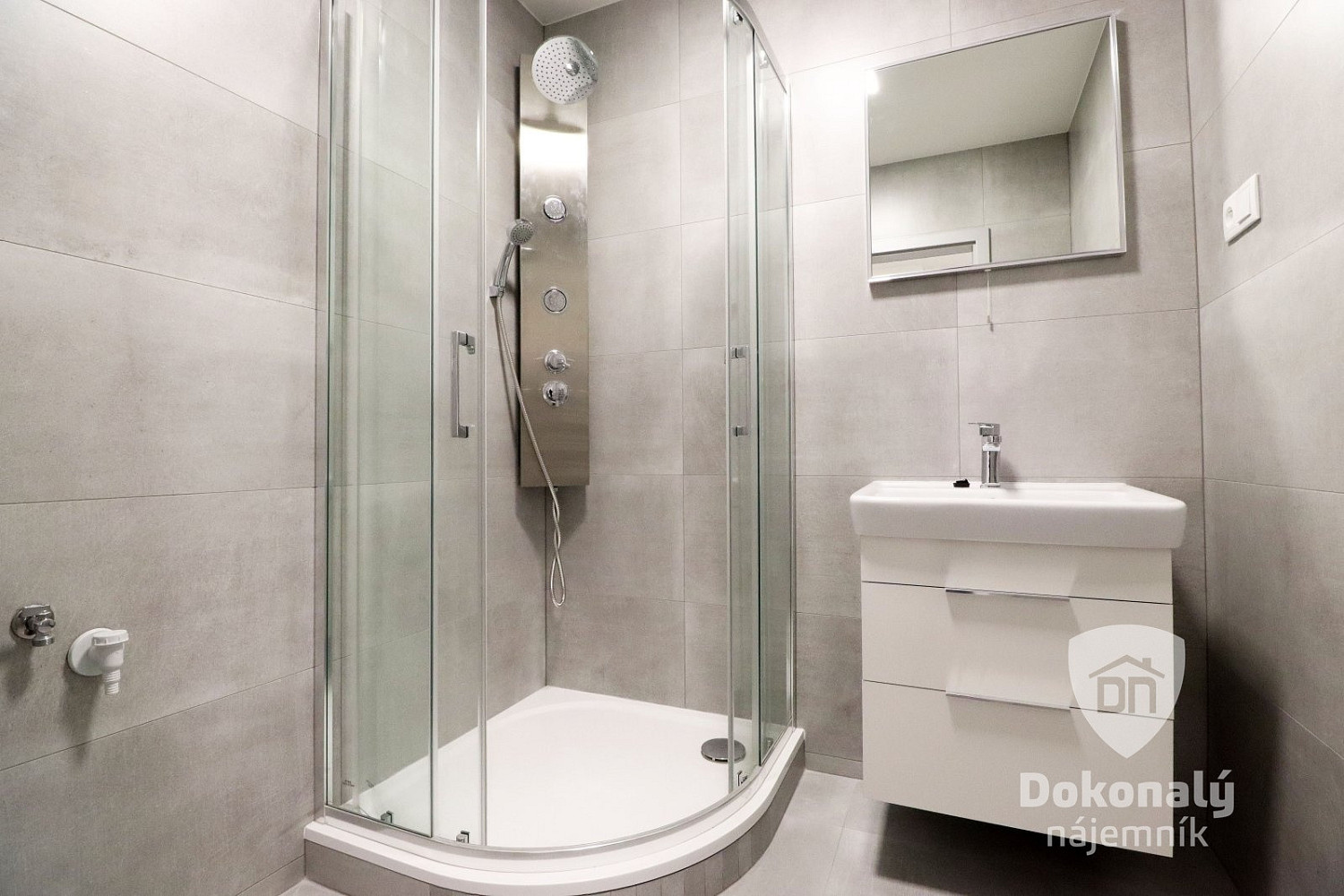 Pronájem bytu 2+1 64 m² – fotografie 3