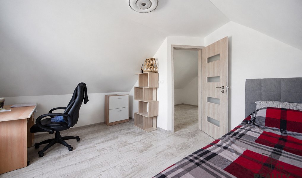 Prodej domu 170 m² s pozemkem 378 m², Smiřice – náhled fotky 10