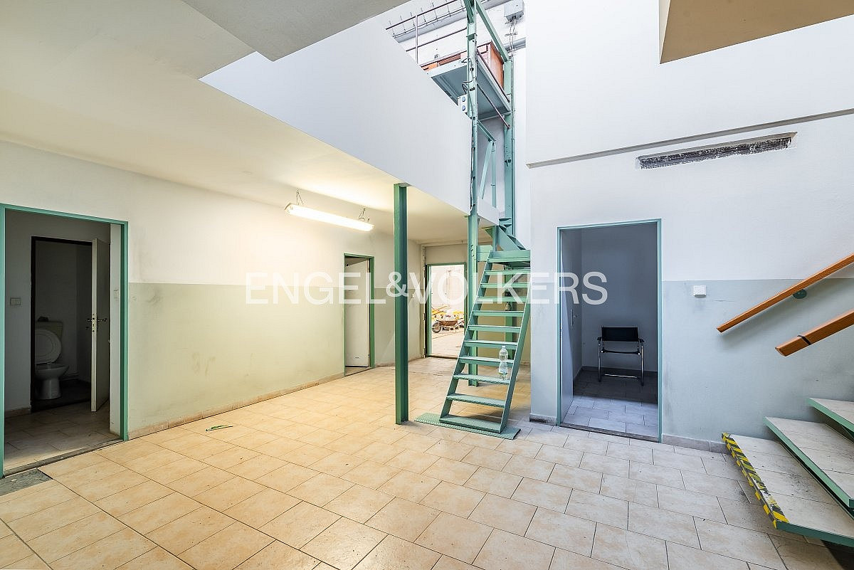 Pronájem skladovacích prostor 3 100 m² – fotografie 5