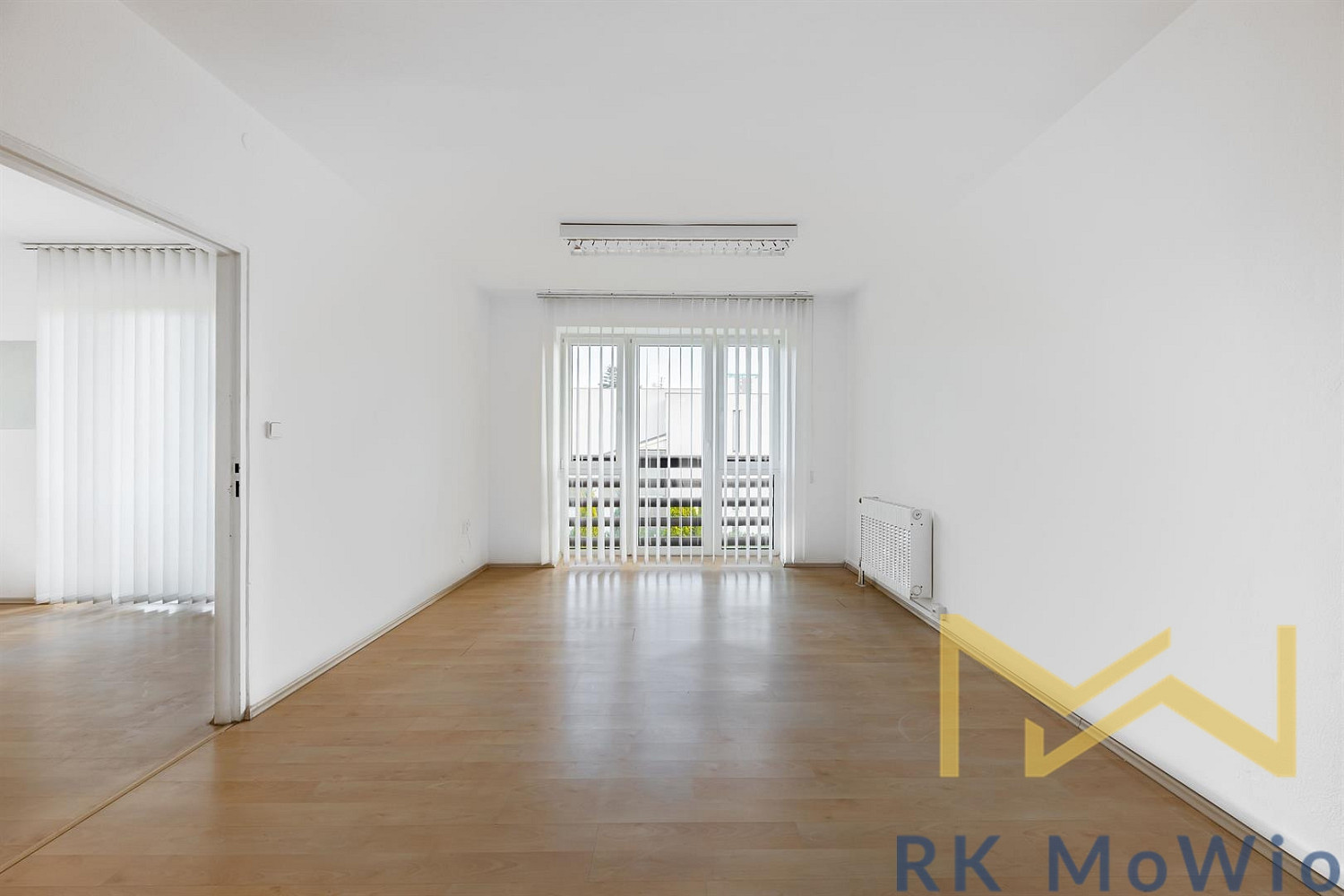 Pronájem kanceláře 273 m² – fotografie 5
