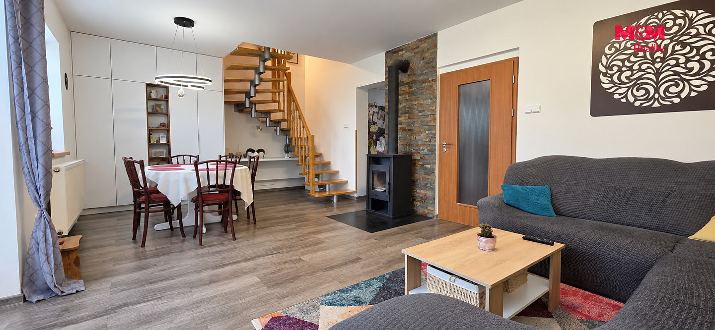 Prodej domu 102 m² s pozemkem 1 106 m² – fotografie 4