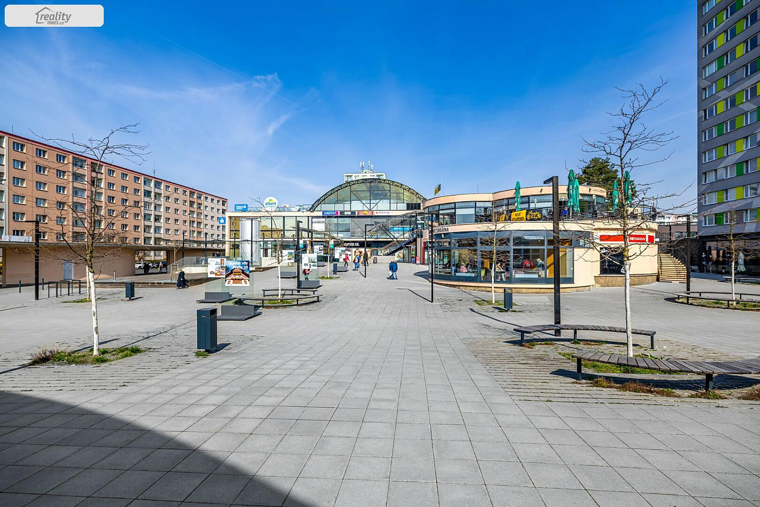 Pronájem obchodních prostor 40 m²