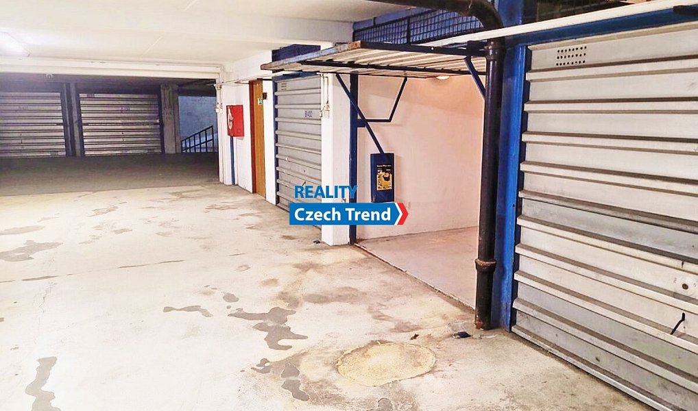 Prodej zděné garáže 14 m2 v parkovacím domě Okružní, Olomouc, Olomouc – náhled fotky 3