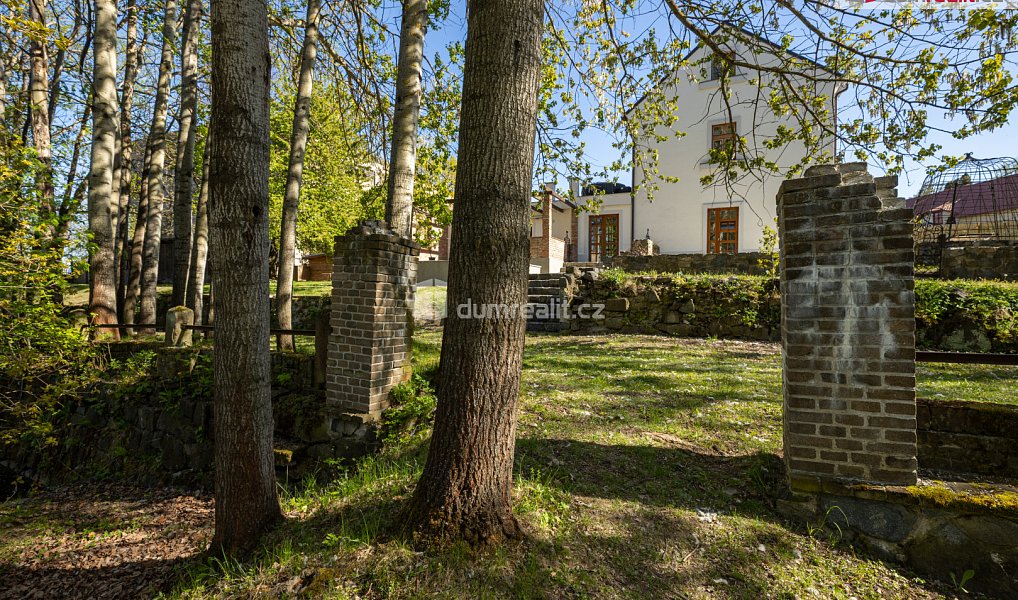 Prodej domu 266 m² s pozemkem 6 387 m², Pyšely – náhled fotky 47