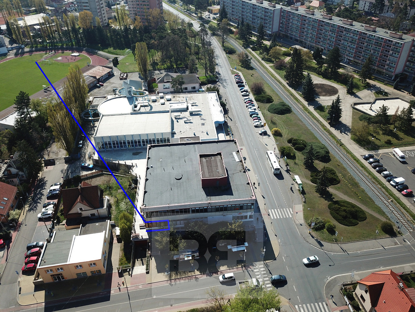 Pronájem obchodních prostor 150 m² – fotografie 2