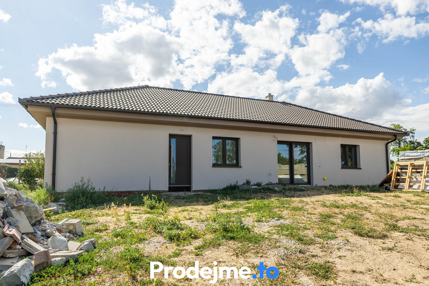 Prodej domu 120 m² s pozemkem 828 m² – fotografie 2